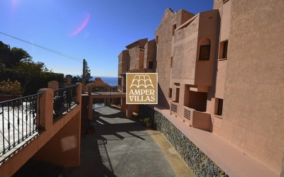 Beautiful and spacious duplex apartment with panoramic views.